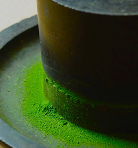Poudre de thé matcha de qualité cérémonielle fraîche en vrac, marque privée, décaféinée, instantanée, emballée <span class=keywords><strong>sous</strong></span> <span class=keywords><strong>vide</strong></span> - Product Image 2