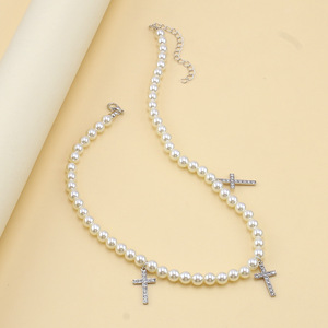 Collar de Perlas de Imitación con Colgante de Cruz, Joyería de Perlas de Imitación con Incrustaciones de Diamantes, Collar de Moda para Mujer - Product Image 4