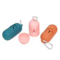 Distributeur de sacs à excréments pour chien de haute qualité, personnalisé, en silicone, imperméable, portable et écologique pour les promenades.