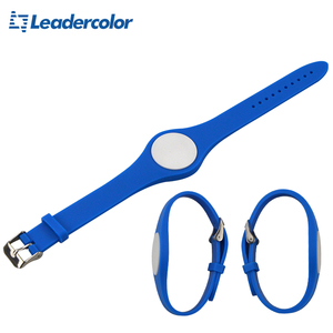 Hot Selling Customized Logo Customized Chip Silicone Bracelet <strong>125Khz</strong> <strong>RFID</strong> Silicone Wristband for Access Management - Product Image 4