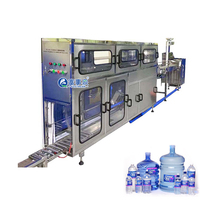 Machine de remplissage automatique d'eau propre en bouteilles PET de 20 L (5 gallons) pour la production en usine