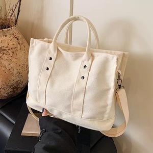 La nuova borsa <span class=keywords><strong>a</strong></span> tracolla <span class=keywords><strong>o</strong></span> <span class=keywords><strong>a</strong></span> <span class=keywords><strong>mano</strong></span> dal design elegante e semplice è adatta per l'uso casual e ha un'ampia gamma di utilizzi. - Product Image 5