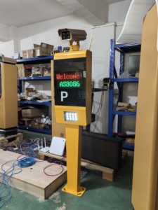 Système de stationnement intelligent COMA CMK802 avec caméra LPR ANPR pour la reconnaissance des plaques d'immatriculation et la gestion des billets via réseau local - Product Image 5