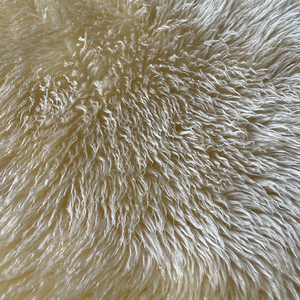 Peau de mouton/agneau en cuir véritable de qualité supérieure pour canapé en fourrure, fauteuil, matériaux de mobilier, fourrure naturelle bouclée 5-8CM, fourrure animale - Product Image 4