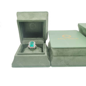 Joyero de terciopelo verde Shero, joyero de forma cuadrada, organizador de joyero, caja de collar y anillo con logotipo personalizado de Pu - Product Image 3
