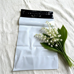 OEM Custom White Poly Mailers With Brand Logo Plastic Shipping Bags For Large Retailer Bulk Order Supply - Product Image 1