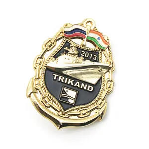 Custom 3D Boat Pins Personalizados Souvenir Madal Badges Metal Brooch Pins