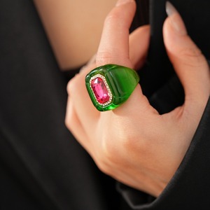 Cincin Jari Resin Vintage Berhiaskan Batu Rhinestone Bentuk Persegi Cincin Akrilik Warna-warni Populer untuk Wanita - Product Image 5