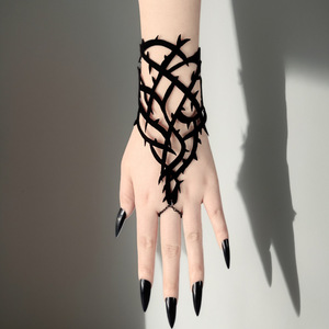 Black Thorns Gothic Alloy Queen Pulsera Carnival Party Cosplay Accesorios Unisex Cross Border - Product Image 6