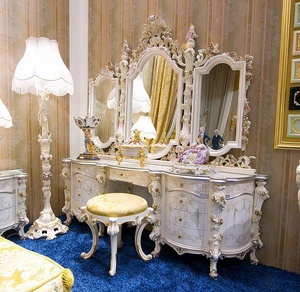 Meuble de lit suspendu au style ancien, de luxe, italien, en argent, roco, mobilier pour palais et villa - Product Image 6