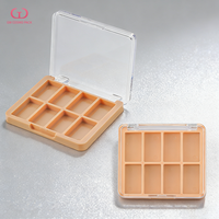 Palette à paupières vide rechargeable à 8 compartiments carrés, couvercle transparent, emballage cosmétique en ABS pour fard à joues et poudre illuminatrice, logo personnalisé OEM