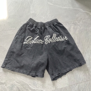 Pantalones Cortos <span class=keywords><strong>de</strong></span> Felpa para Hombre, Color Carbón Lavado, con Bordado Chenille, Efecto Desgastado y <span class=keywords><strong>Agujeros</strong></span>, Estilo Urbano - Product Image 1