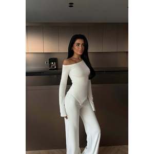 Traje Blanco Elegante para Mujer, Diseño de Mono y Traje de una Pieza Estilo Kendrick - Product Image 3