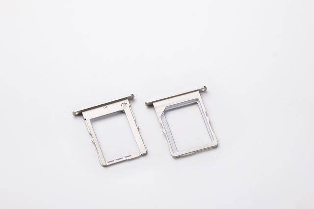 High Precision Stainless Steel SIM Card Tray, Custom Machined SIM Slot Replacement Part for Mobile Devices