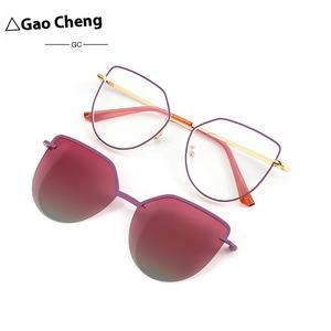 Nuevas Gafas <span class=keywords><strong>de</strong></span> <span class=keywords><strong>Sol</strong></span> Polarizadas Dos en Uno Chance Cat-Eye 7002 <span class=keywords><strong>con</strong></span> <span class=keywords><strong>Lentes</strong></span> Ópticas <span class=keywords><strong>de</strong></span> Marco Completo Anti-reflectantes UV400 <span class=keywords><strong>con</strong></span> Imán <span class=keywords><strong>para</strong></span> Miopía, Unisex - Product Image 4