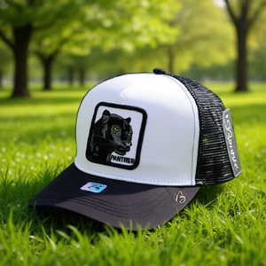 Gorra Trucker con Bordado de Pantera, Malla Blanca y Negra, Ajustable, Unisex, 6 Paneles, Casual, Primavera/Verano - Product Image 2