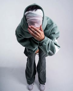 Yingling 680G Máscara Sudadera con capucha Algodón en blanco Satén Sudadera con capucha con bolsillo Peso pesado Personalizado 1000 Gsm Boxy Fit Sudaderas con capucha - Product Image 5