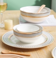 Service de table moderne de style nordique pour fêtes et tables, service de table pour fêtes, assiettes en céramique pour anniversaire, service de table, vaisselle
