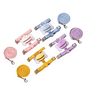 Arnés y Correa Personalizados de Nailon Ajustables Anti-Escape para Perros y Gatos con Diseño de Abeja - Product Image 1