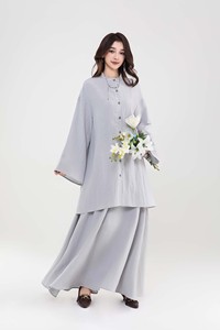 Ensemble Pudique 2 Pièces pour Femmes Musulmanes : Longue <span class=keywords><strong>Tunique</strong></span> Boutonnée et Jupe Longue Évasée Personnalisable - Product Image 2