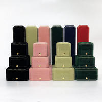 Boîte à bijoux en velours flanelle EVERWIN, logo personnalisé, couleur personnalisée, boîte à bijoux en velours pour bague, collier, bracelet, emballage de bijoux