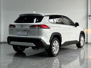 Toyota <span class=keywords><strong>Corolla</strong></span> <span class=keywords><strong>Cross</strong></span> <span class=keywords><strong>2022</strong></span> d'occasion, 2.0L essence, traction avant, automatique, noire, toit ouvrant, sièges en cuir, caméra de recul 360°, feux LED, pour l'exportation - Product Image 2