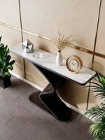 Console moderne de style italien en métal léger avec plateau en pierre pour l'entrée de la maison, le couloir ou comme meuble de réception.
