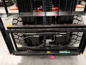 Montacargas Diésel 3T: Motor ISUZU, Mástil de 3 Etapas para Manejo de Materiales Pesados. - Product Image 4