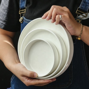 Piatti da portata in ceramica bianca di lusso ecologici sotto glassa piatti profondi di diverse dimensioni per hotel ordine minimo 10 pz - Product Image 3