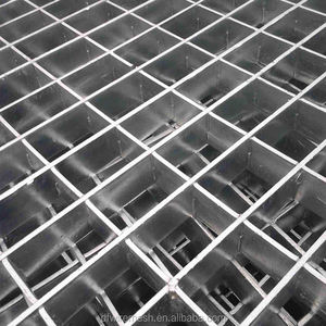 <span class=keywords><strong>Grille</strong></span> <span class=keywords><strong>de</strong></span> drainage hybride en <span class=keywords><strong>fonte</strong></span> et acier pour couvercles <span class=keywords><strong>de</strong></span> mantrons et tranchées, solution <span class=keywords><strong>de</strong></span> drainage - Product Image 5