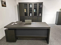Meubles de bureau prêts à être expédiés, table de direction en forme de L en panneau de bois pour villas, bureau d'angle de luxe moderne pour cadres