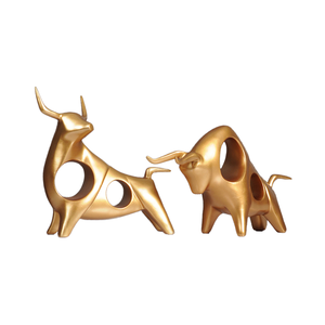 Moderne Creative Vache Ornement Folk Art Style Simple Résine Artisanat pour Luxe Décor À La Maison pour Cave À Vin TV Cabinet Lampe De Bureau - Product Image 5