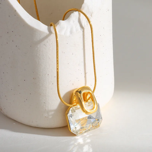 Collier tendance en acier inoxydable 304 plaqué or 18 carats avec pendentif carré en zircon et chaîne serpent électro-plaquée pour femmes, bijoux de mode - Product Image 2