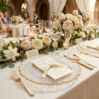 Assiettes de présentation en verre martelé de luxe de 13 pouces avec bord doré, transparentes et rondes, pour mariages, événements et décoration de table en gros