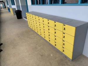 J-195ล็อกเกอร์พลาสติก ABS แบบง่ายสำหรับมืออาชีพมีรหัสล็อกเกอร์ติดพื้นตู้เก็บของนิรภัยสำหรับยิมโรงเรียนและพนักงาน - Product Image 4