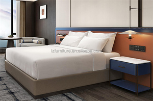 Usine OEM ODM : Mobilier de chambre complet sur mesure à faible coût pour hôtel 3 étoiles, lit King Size avec tables de chevet et têtes de lit assorties - Product Image 3