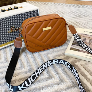 Wholesale Promotional Rolling Strip <b>Camera</b> <b>Bags</b> Custom Women's New Shoulder Mobile Phone <b>Bag</b> PU Mini Makeup <b>Bag</b> for Ladi Tanjing - Product Image 6