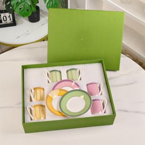 Juego de 6 Tazas y Platos de Porcelana Fina Italiana de Lujo, Minimalistas y Ecológicos, en Colores Mixtos, con Caja de Regalo - Product Image 5