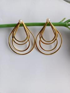 ต่างหูทรงหยดน้ำสีทองแบบหลายชั้น-ต่างหูไข่มุกลอย - Product Image 4