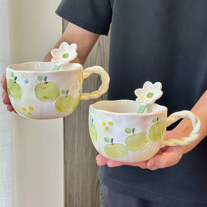 Taza de cerámica Apple de 500 ml con cuchara, diseño de dibujos animados, para desayuno, café, té, regalo - Product Image 5
