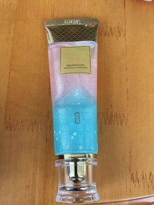 Pasta Dental Blanqueadora con Niacinamida BodyAccell, la <span class=keywords><strong>Mejor</strong></span> <span class=keywords><strong>para</strong></span> <span class=keywords><strong>Blanquear</strong></span> <span class=keywords><strong>los</strong></span> <span class=keywords><strong>Dientes</strong></span>, Refrescar el Aliento, Eliminar Manchas, Amarilleamiento y Mal Aliento (Venta al Por Mayor) - Product Image 4