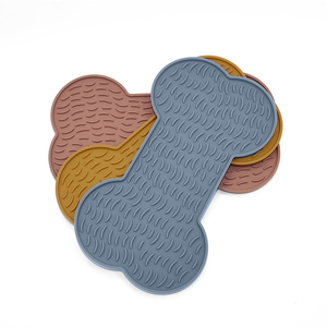 Fabrik Niedriger Preis Direkt Lebensmittel qualität Silikon Pet <span class=keywords><strong>Lick</strong></span> Mat Knochen form Hund Silikon <span class=keywords><strong>Lick</strong></span> Mat Mit Saugnäpfen - Product Image 5