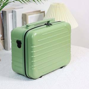 Qihui <b>Professional</b> <b>Makeup</b> Case Black Pc Material Zipper Closure Portable Cosmetic <b>Bag</b> With Soft Handle Stripe Pattern - Product Image 3