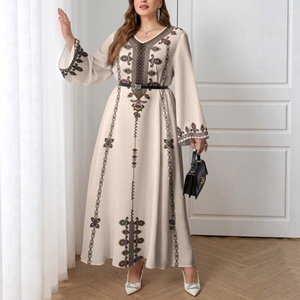 <span class=keywords><strong>Abito</strong></span> Mediorientale da Donna Taglie Forti, Vestito Ampio in Poliestere con Scollo a V, Maniche Lunghe, Stampa Floreale <span class=keywords><strong>Etnica</strong></span>, per Adulti, Spiaggia, Campeggio - Product Image 4