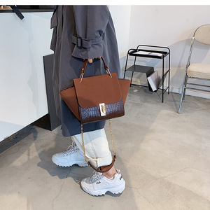 Nueva moda de moda, bolsos de cuero Pu, bolsos de lujo para mujer, bolso Vintage esmerilado, alas simples, bolso de hombro para mujer, precio bajo para mujer - Product Image 1