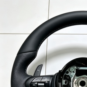 Volante de Cuero Negro Personalizado para <span class=keywords><strong>BMW</strong></span> E81 E90 E88 E87 F10 F20 F30 F21 F22 M4 F82 M2 F87 E91 E92 E93 M Sport - Product Image 3