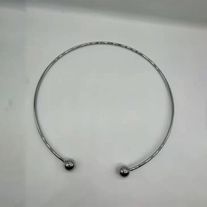 Anillos de cuello metálicos sencillos para mujer, gargantillas de aleación para uso diario, diseño clásico, origen Shenzhen - Product Image 3