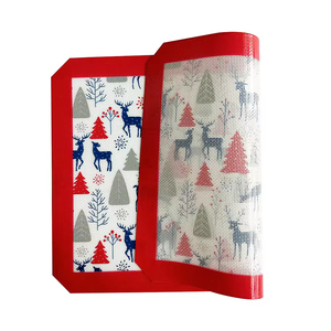 Tapis de cuisson en silicone réutilisable antiadhésif imprimé personnalisé pour Noël, outils de pâtisserie et de macarons en gros - Product Image 6