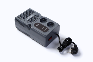 Популярный стабилизатор напряжения SCT-1500VA, однофазный, переменный ток, 50Гц/60Гц, выход 220В ±10%, вход 145-275В, сертификат CE - Product Image 3