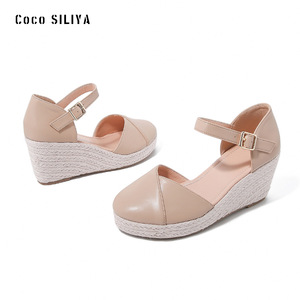 Sandalias de Plataforma Coco SILIYA con Punta Abierta, Suela de Paja y Cierre de Hebilla para Mujer - Product Image 2